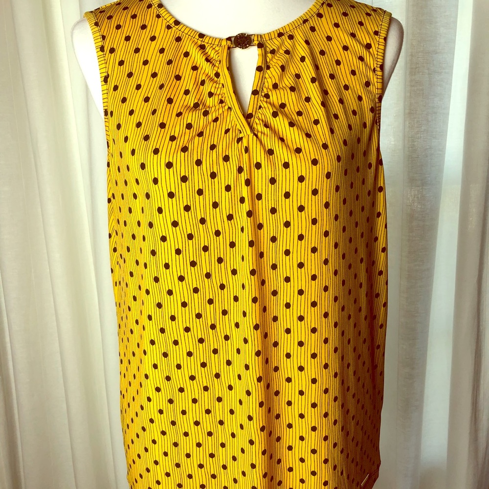 Size large NWT ANNE KLEIN Sleeveless top